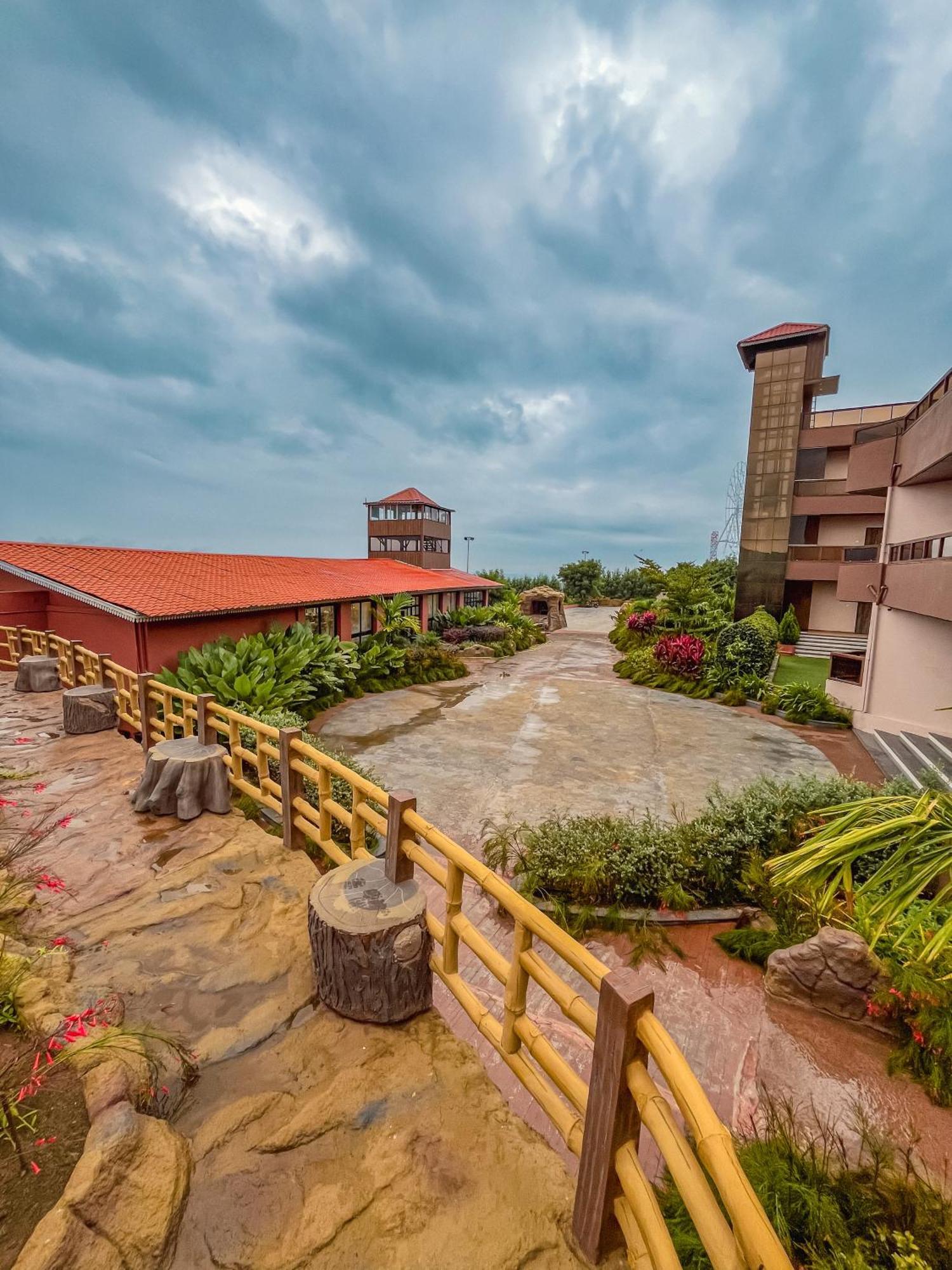 Regenta Bharti Amusement & Adventure Resort Pune, Urulikanchan Uruli Kanchan Luaran gambar